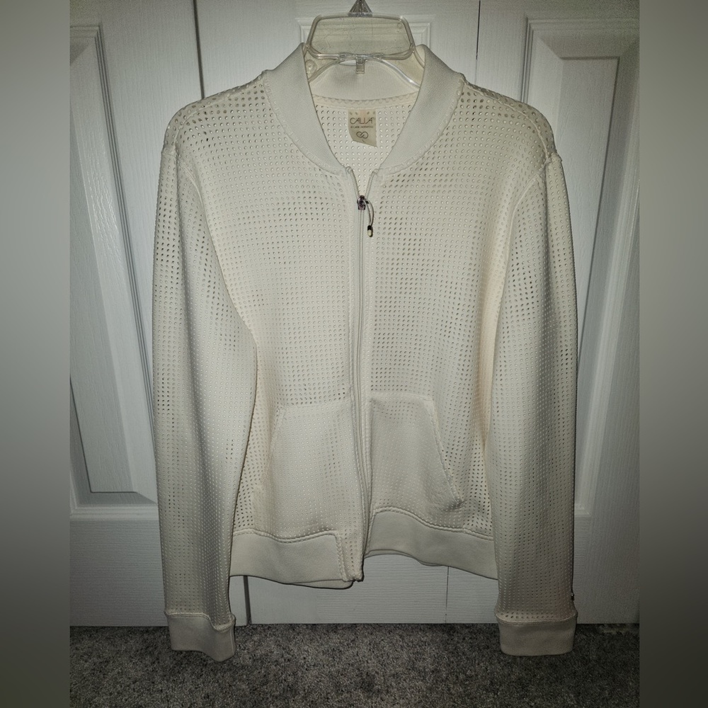 Calia by Carrie Underwood cream long sleeve jacket